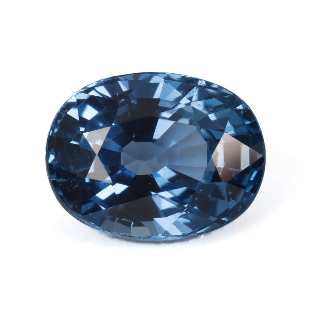 Zaffiro Ovale 6x8mm 1.81 Ct.